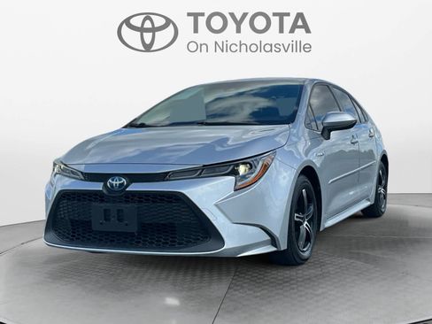 Used 2021 Toyota Corolla LE w/ Carpet Mat Package (TMS) FWD image 1