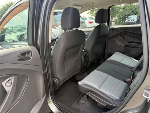 Used 2017 Ford Escape S FWD image 10