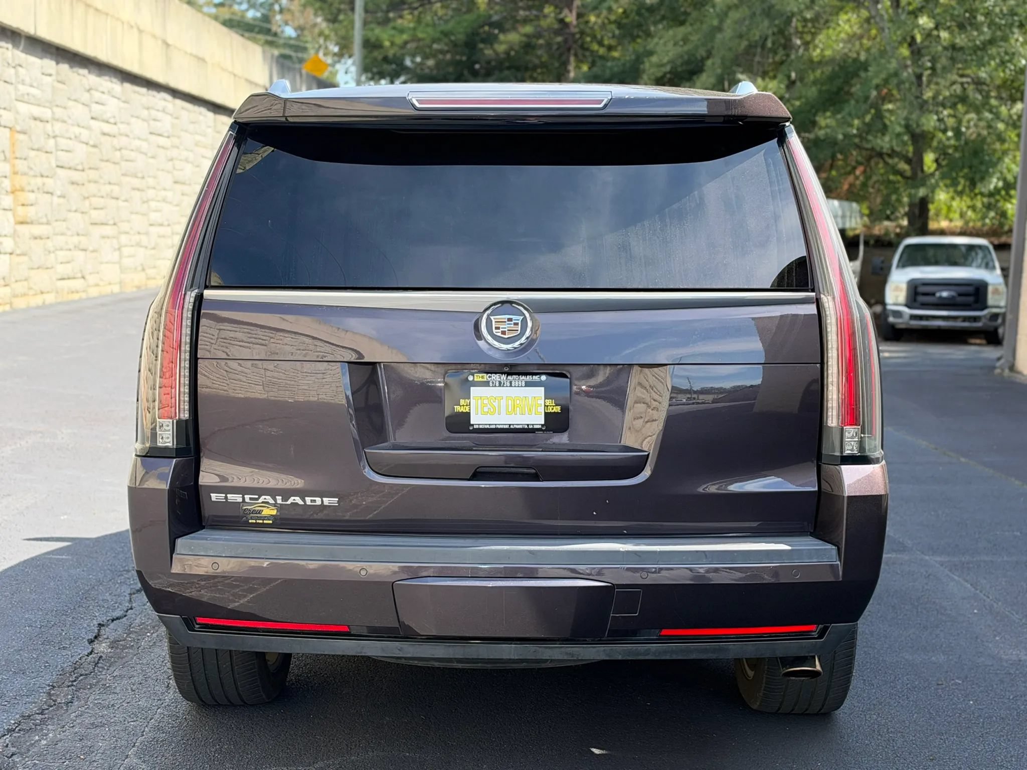 Used 2015 Cadillac Escalade Premium RWD image 8