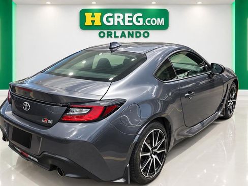 Used 2023 Toyota GR86 RWD image 6