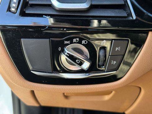 Used 2023 BMW 530i xDrive w/ Convenience Package image 23