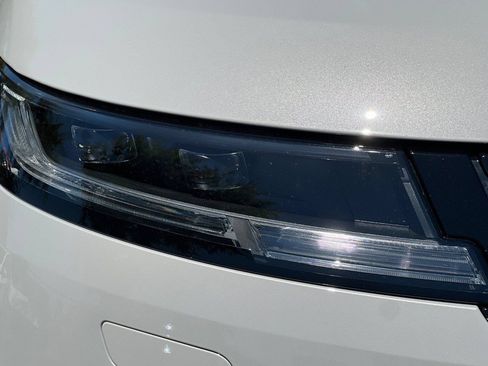 New 2026 Land Rover Range Rover Sport SE AWD/4WD image 11