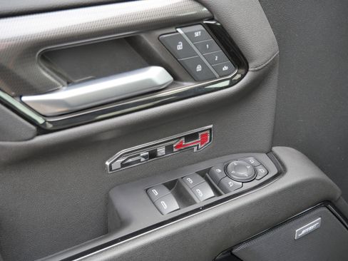 Used 2023 GMC Sierra 1500 AT4 w/ Technology Package image 17