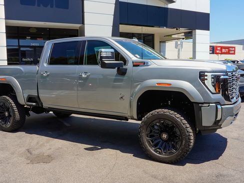 New 2026 GMC Sierra 2500 Denali w/ Denali Reserve Package AWD/4WD image 6