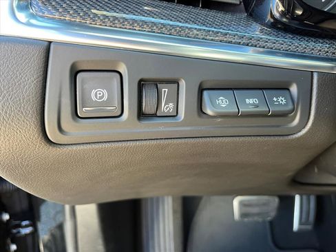 Used 2023 Cadillac XT5 Sportv w/ Technology Package image 15