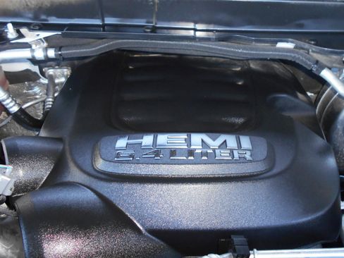 Certified 2022 RAM 2500 Tradesman image 5