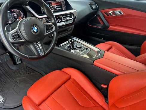 Used 2024 BMW Z4 M40i w/ Shadowloine Package RWD image 4