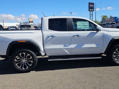 New 2026 GMC Canyon Denali AWD/4WD image 9