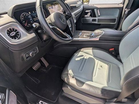 Used 2025 Mercedes-Benz G 550 image 13