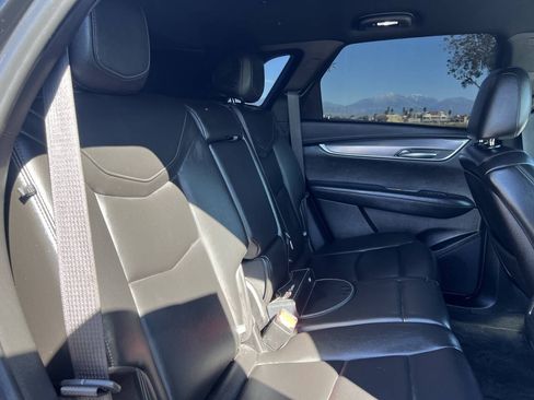 Used 2022 Cadillac XT5 Luxury FWD image 27