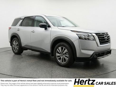 Used 2025 Nissan Pathfinder SV image 1