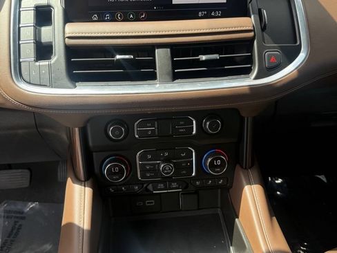 Used 2021 Chevrolet Tahoe High Country AWD/4WD image 18