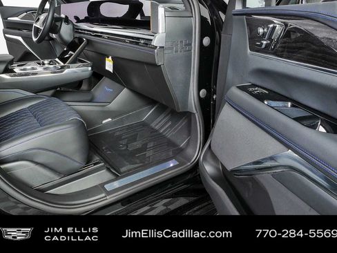 New 2026 Cadillac Escalade IQ Sport 1 w/ LPO, Floor Liner Package AWD/4WD image 26