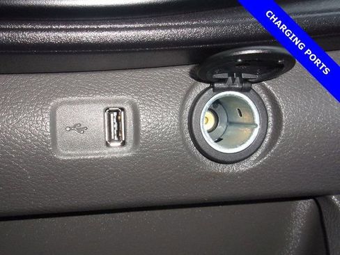Used 2023 Ford Transit 150 Low Roof RWD image 4