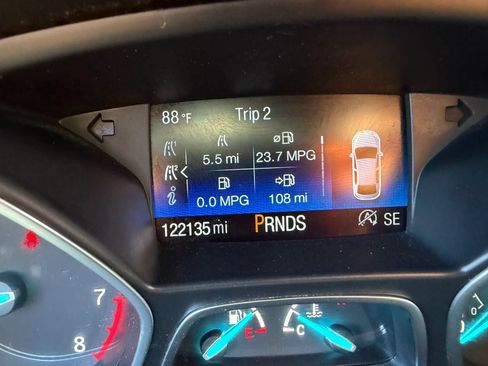 Used 2017 Ford Escape Titanium AWD/4WD image 11