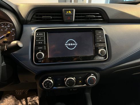 Used 2025 Nissan Versa SV image 20