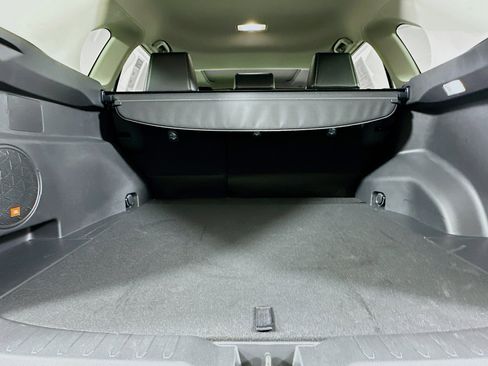 Used 2025 Toyota RAV4 Limited image 29