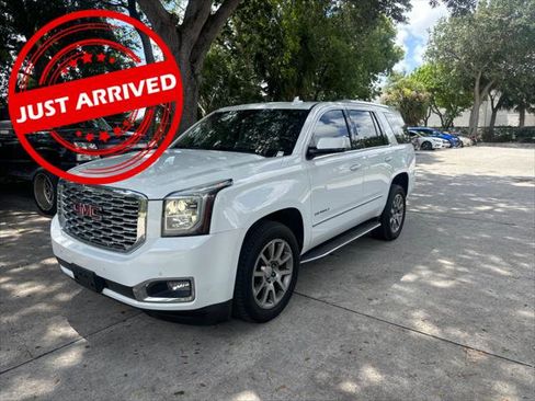 Used 2020 GMC Yukon Denali w/ Open Road Package AWD/4WD image 1