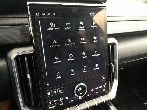 Used 2025 GMC Acadia Elevation image 12