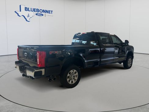Used 2024 Ford F350 XLT AWD/4WD image 5