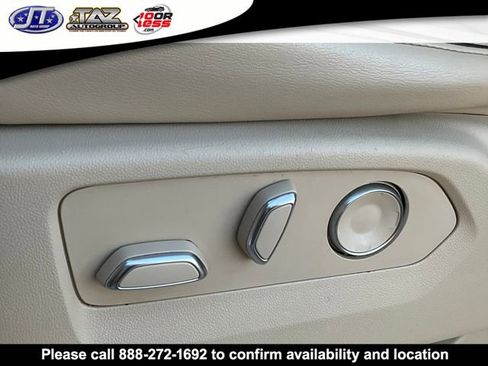 Used 2021 Cadillac Escalade Premium Luxury w/ Performance Package image 16