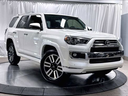 Used 2023 Toyota 4Runner Limited AWD/4WD image 11