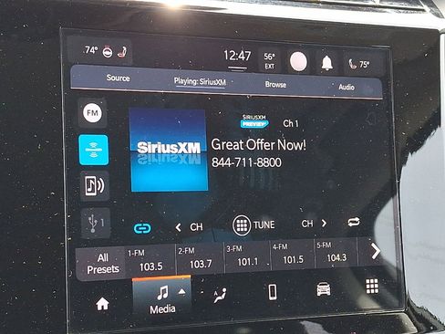 Certified 2023 Jeep Grand Cherokee Laredo w/ Luxury Tech Group I image 43