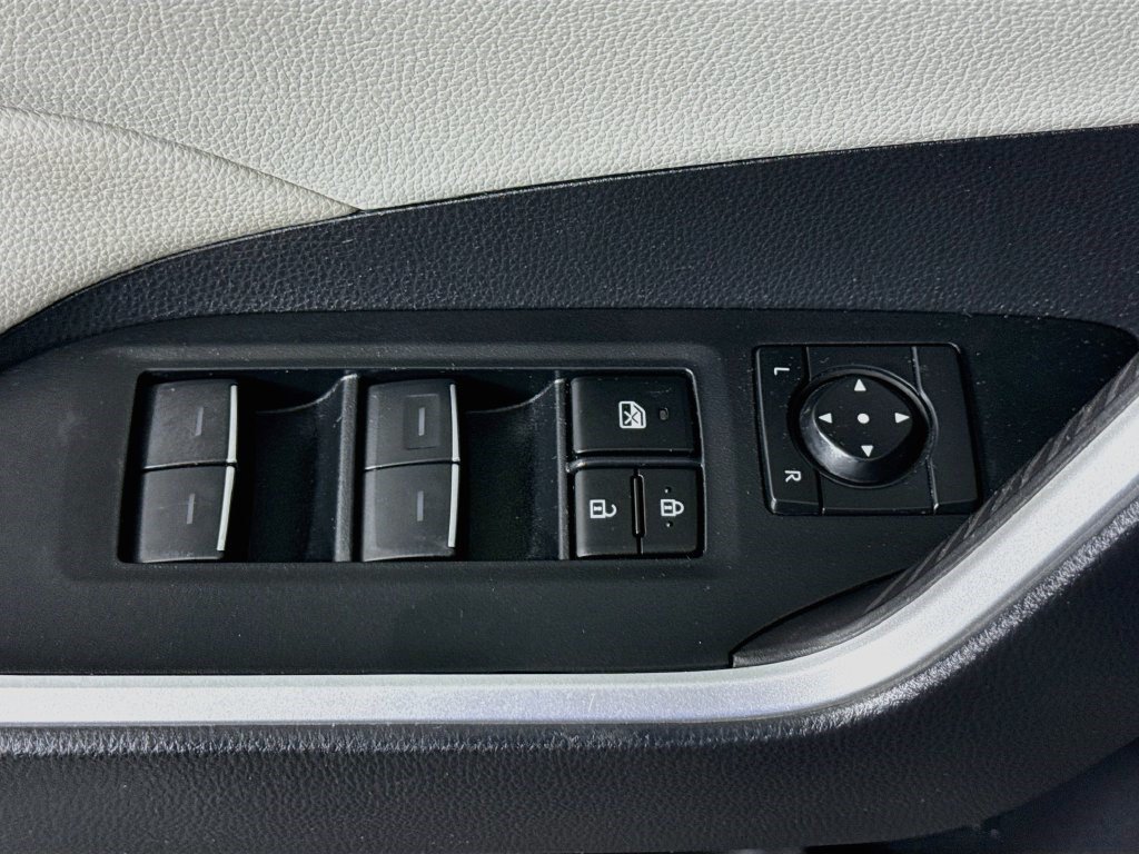 Used 2024 Toyota RAV4 XLE w/ Convenience Package AWD/4WD image 23