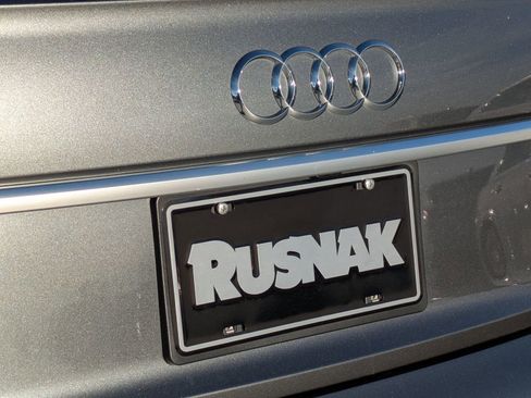 Used 2024 Audi Q5 e Premium Plus w/ Premium Plus Package image 19