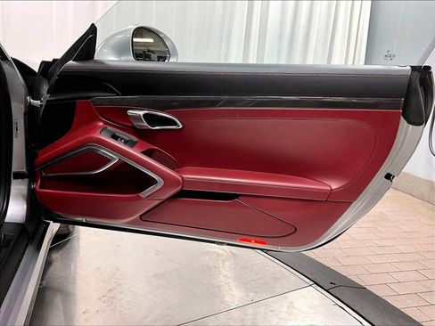 Used 2017 Porsche 911 Turbo S image 28