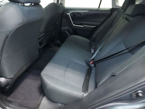 Used 2020 Toyota RAV4 LE image 15