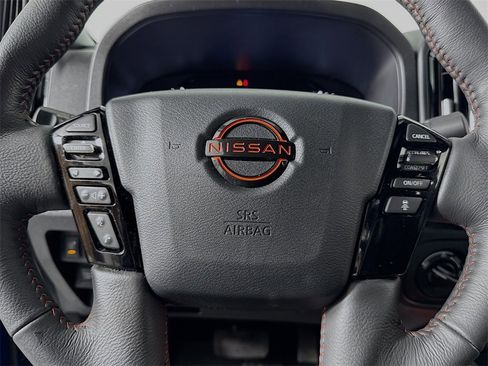 Used 2025 Nissan Frontier PRO-4X w/ Pro Convenience Package image 39