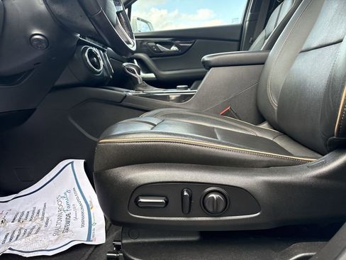 Used 2019 Chevrolet Blazer Premier w/ Sun and Wheels Package FWD image 14