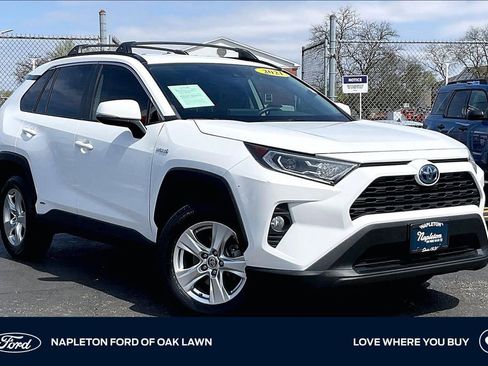 Used 2021 Toyota RAV4 XLE w/ Carpet Mat Package (TMS) AWD/4WD image 1