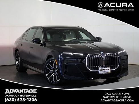 Used 2023 BMW 760i xDrive AWD/4WD image 1