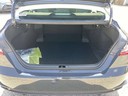 Used 2025 Toyota Camry SE FWD image 10