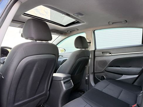 Used 2017 Hyundai Elantra Value Edition w/ Cargo Package FWD image 17