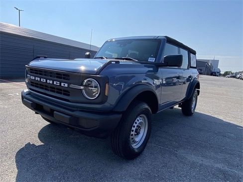 New 2025 Ford Bronco 4-Door image 27