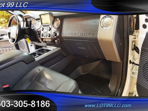 Used 2016 Ford F350 Lariat w/ Lariat Interior Package image 32