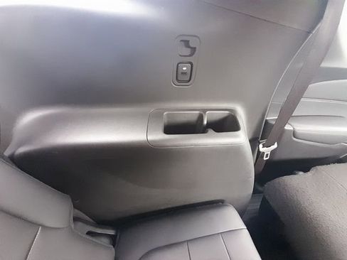 Used 2022 Chevrolet Traverse RS AWD/4WD image 48