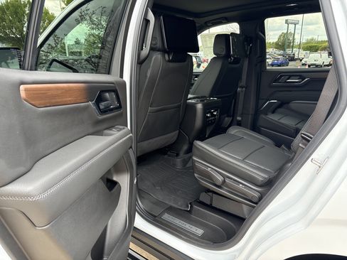 New 2026 GMC Yukon Denali AWD/4WD image 11
