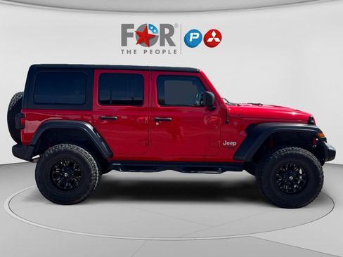 Used 2018 Jeep Wrangler Unlimited Sport S AWD/4WD image 6
