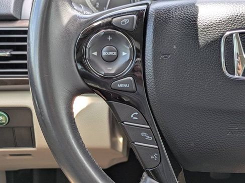 Used 2017 Honda Accord EX-L image 23