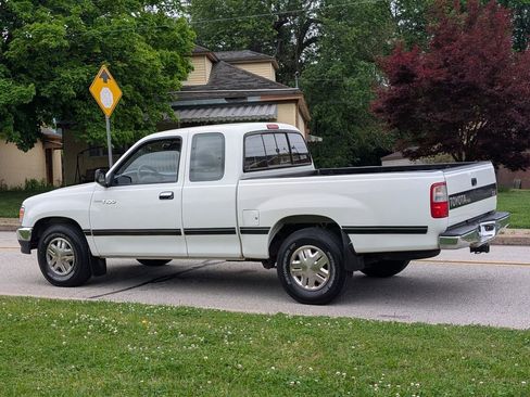 Used 1995 Toyota T100 DX RWD image 9