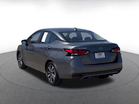 Used 2025 Nissan Versa SV FWD image 11
