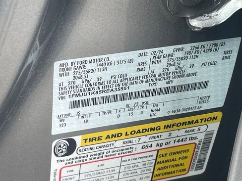 Used 2024 Ford Expedition Limited image 34