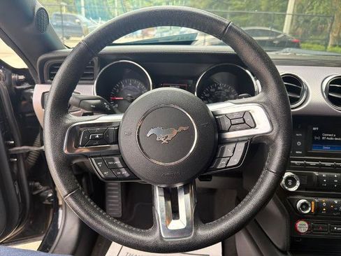 Certified 2017 Ford Mustang Coupe RWD image 17