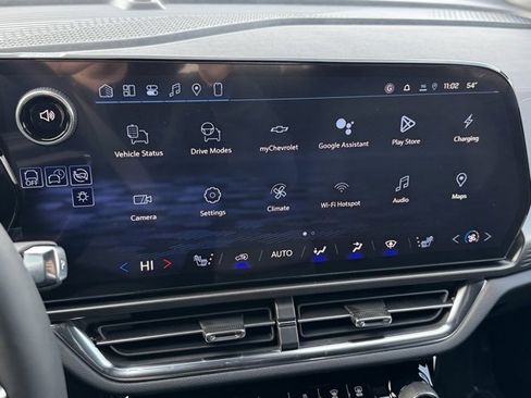 New 2026 Chevrolet Equinox EV LT image 3