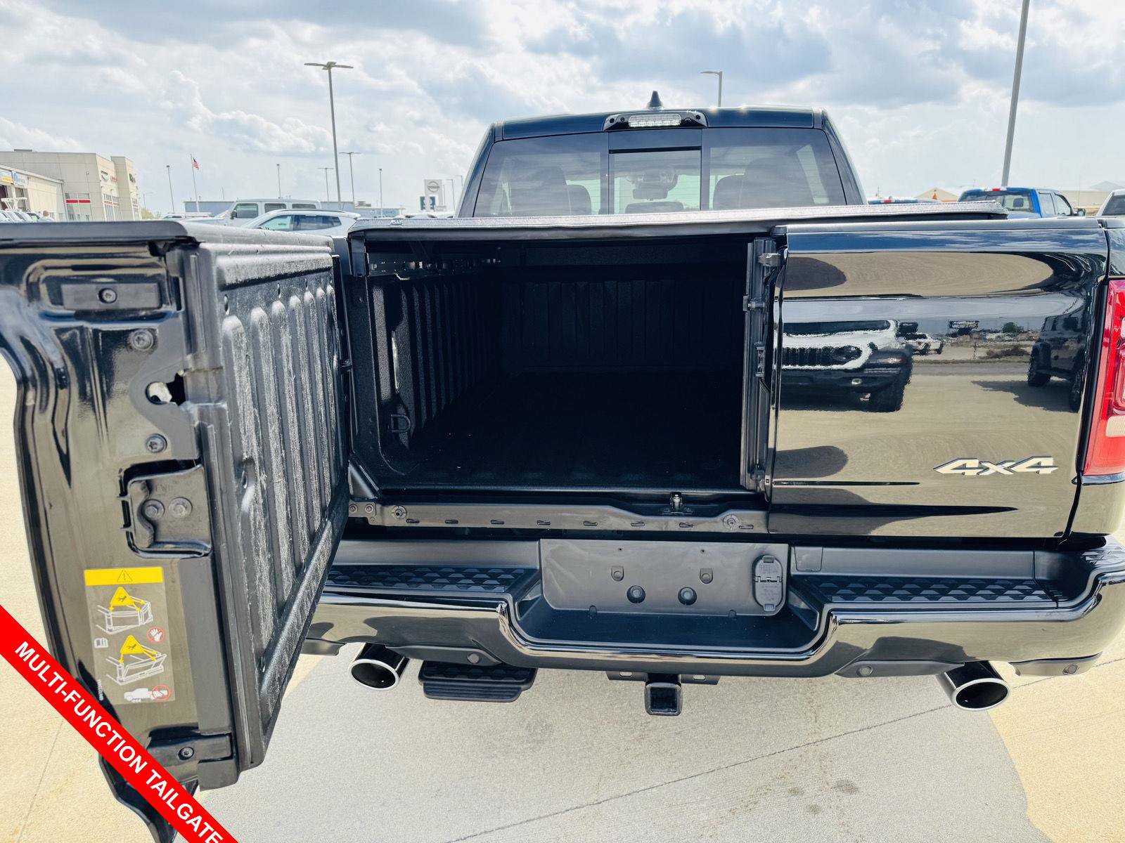 Used 2022 RAM 1500 Limited AWD/4WD image 8