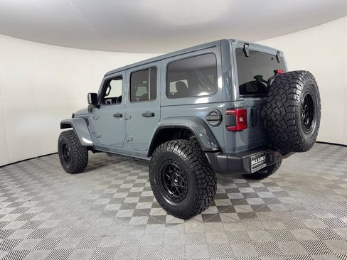 Used 2025 Jeep Wrangler Unlimited Sahara w/ Safety Group AWD/4WD image 10